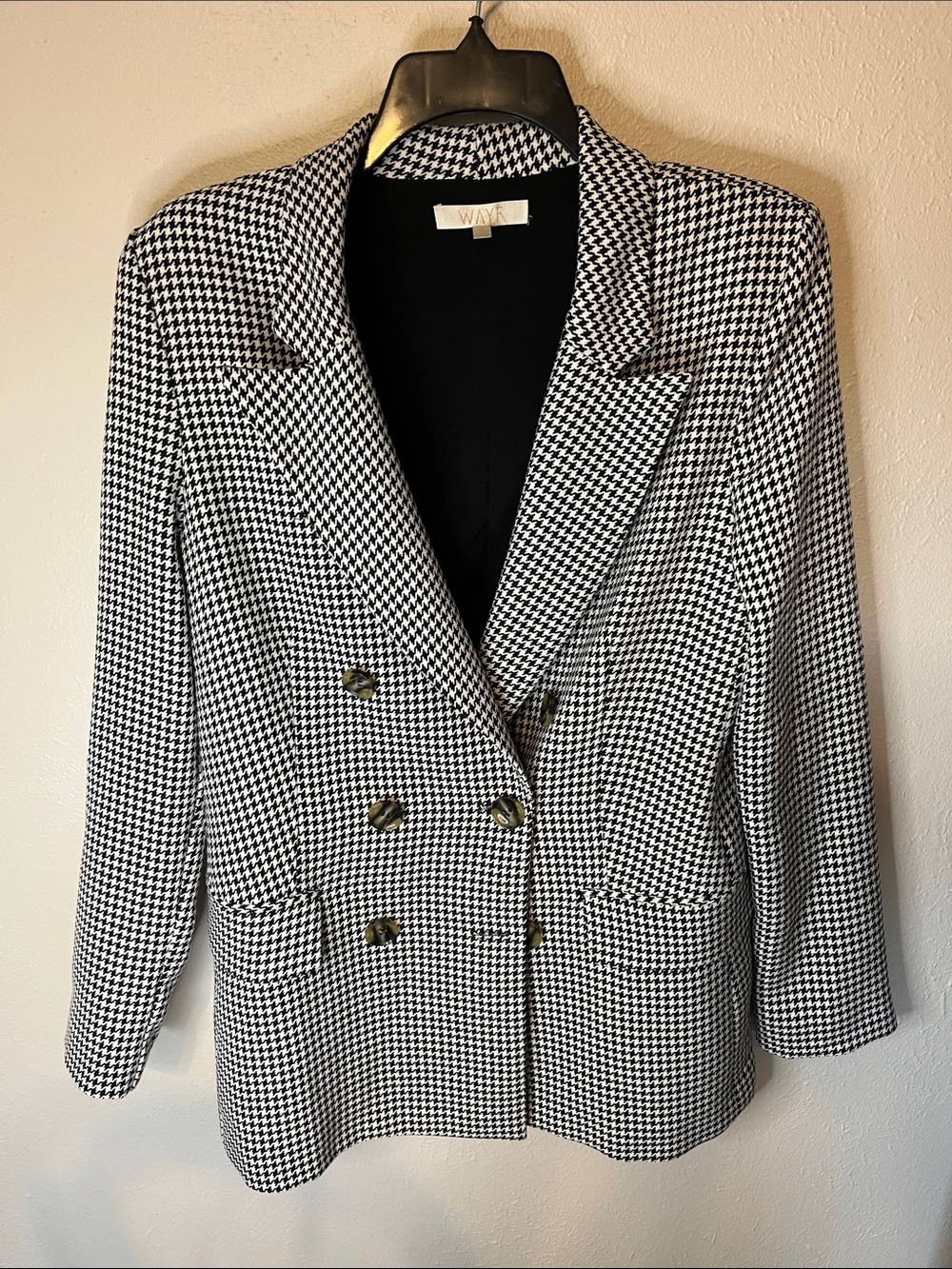 Wayf Black & White Houndstooth Double-Breasted Blazer